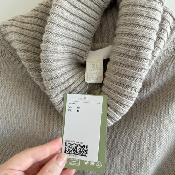 Beige H&M turtleneck sweater, size M, NWT - Picture 3 of 3